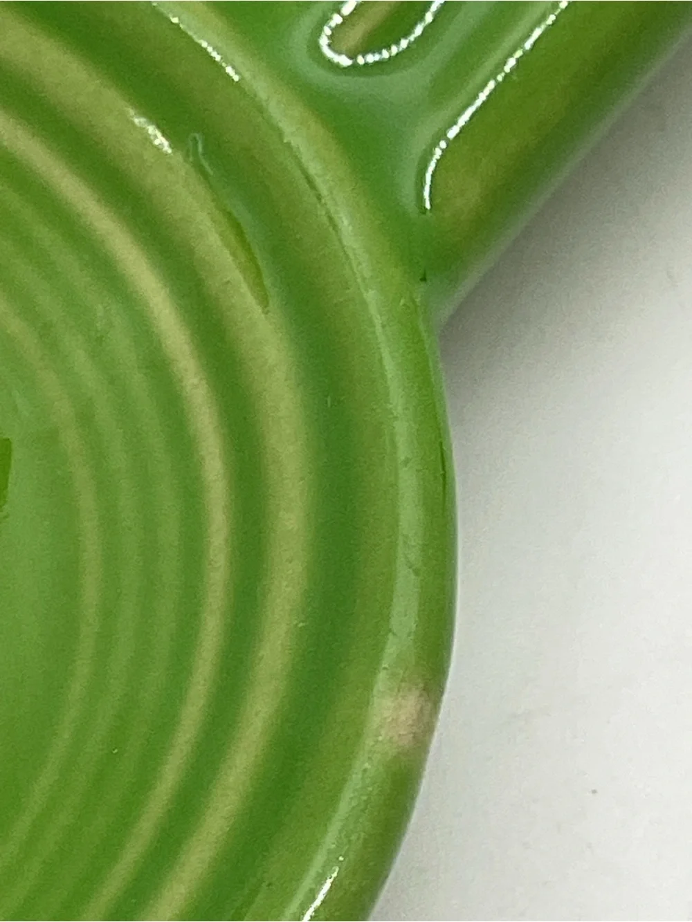 Fiesta Shamrock? Green Ceramic Spoon Rest - flaws
